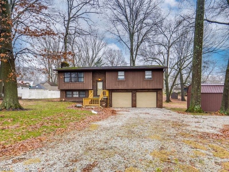 1510 Woodland Drive, Uniontown, OH 44685 Photo 3