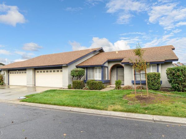 42025 Village 42, Camarillo, CA 93012