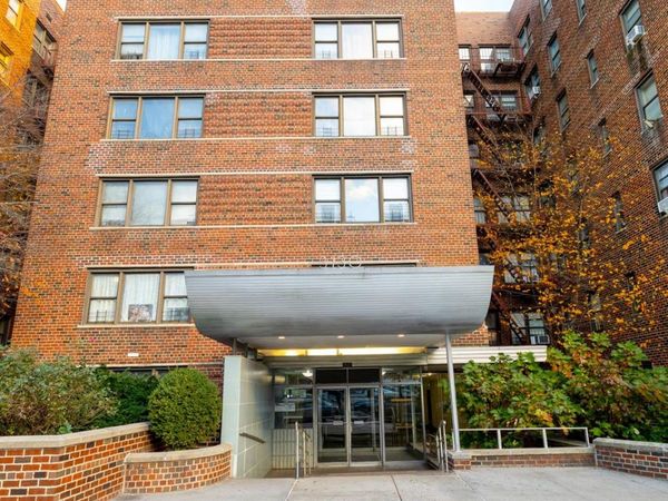 3130 Grand Concourse , Unit 2J, Bronx, NY 10458