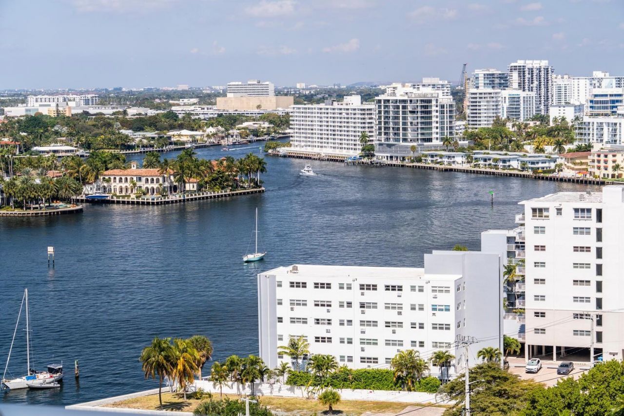 101 S Fort Lauderdale Beach Boulevard, Unit 1707, Fort Lauderdale, FL 33316 Photo