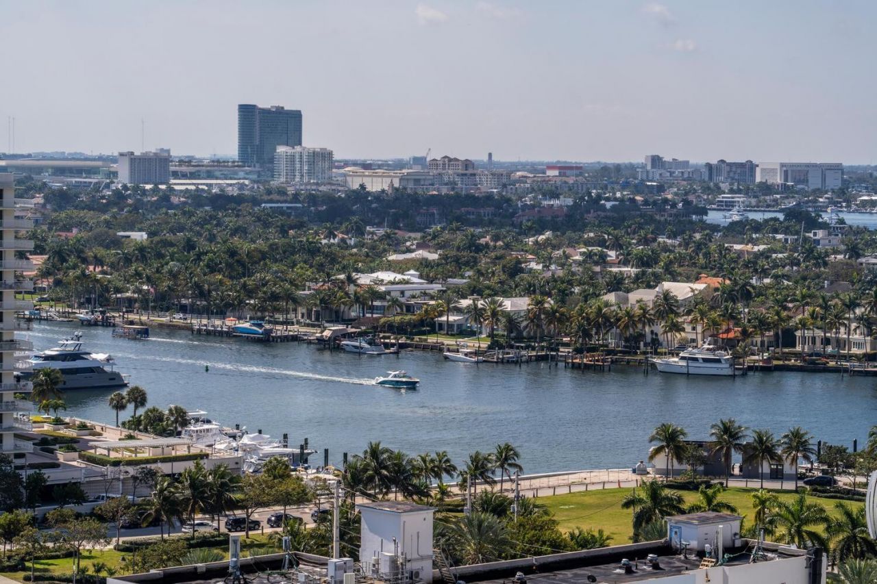 101 S Fort Lauderdale Beach Boulevard, Unit 1707, Fort Lauderdale, FL 33316 Photo