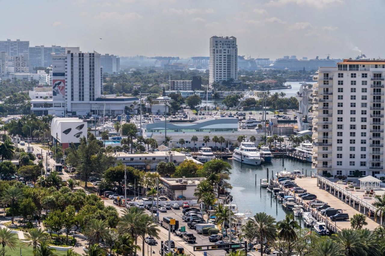 101 S Fort Lauderdale Beach Boulevard, Unit 1707, Fort Lauderdale, FL 33316 Photo