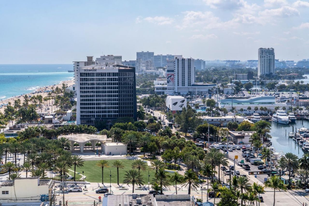 101 S Fort Lauderdale Beach Boulevard, Unit 1707, Fort Lauderdale, FL 33316 Photo