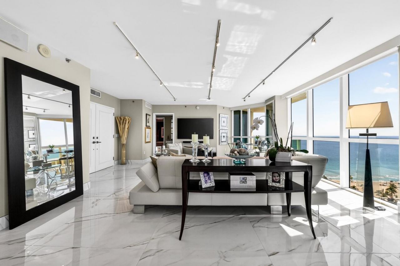 101 S Fort Lauderdale Beach Boulevard, Unit 1707, Fort Lauderdale, FL 33316 Photo