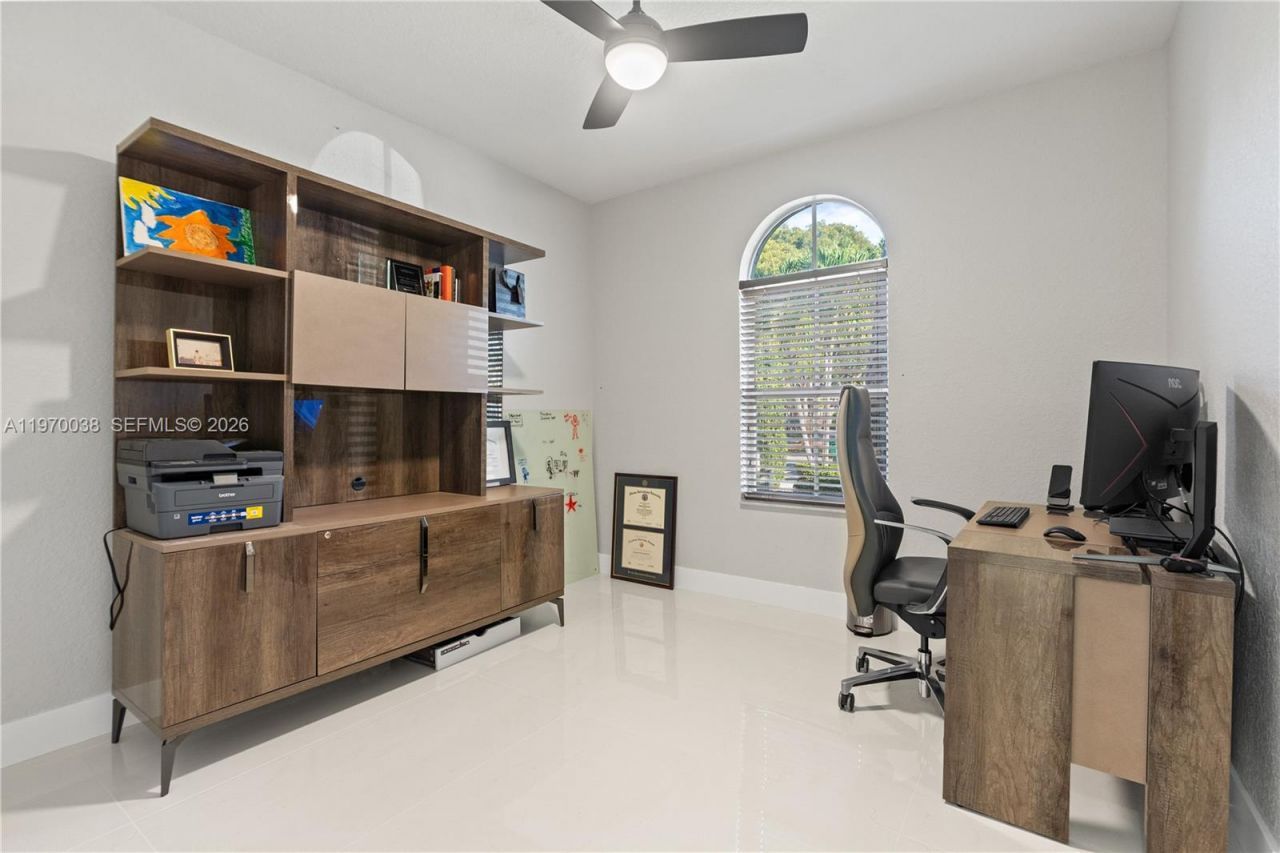 11558 NW 84th St, Doral, FL 33178 Photo