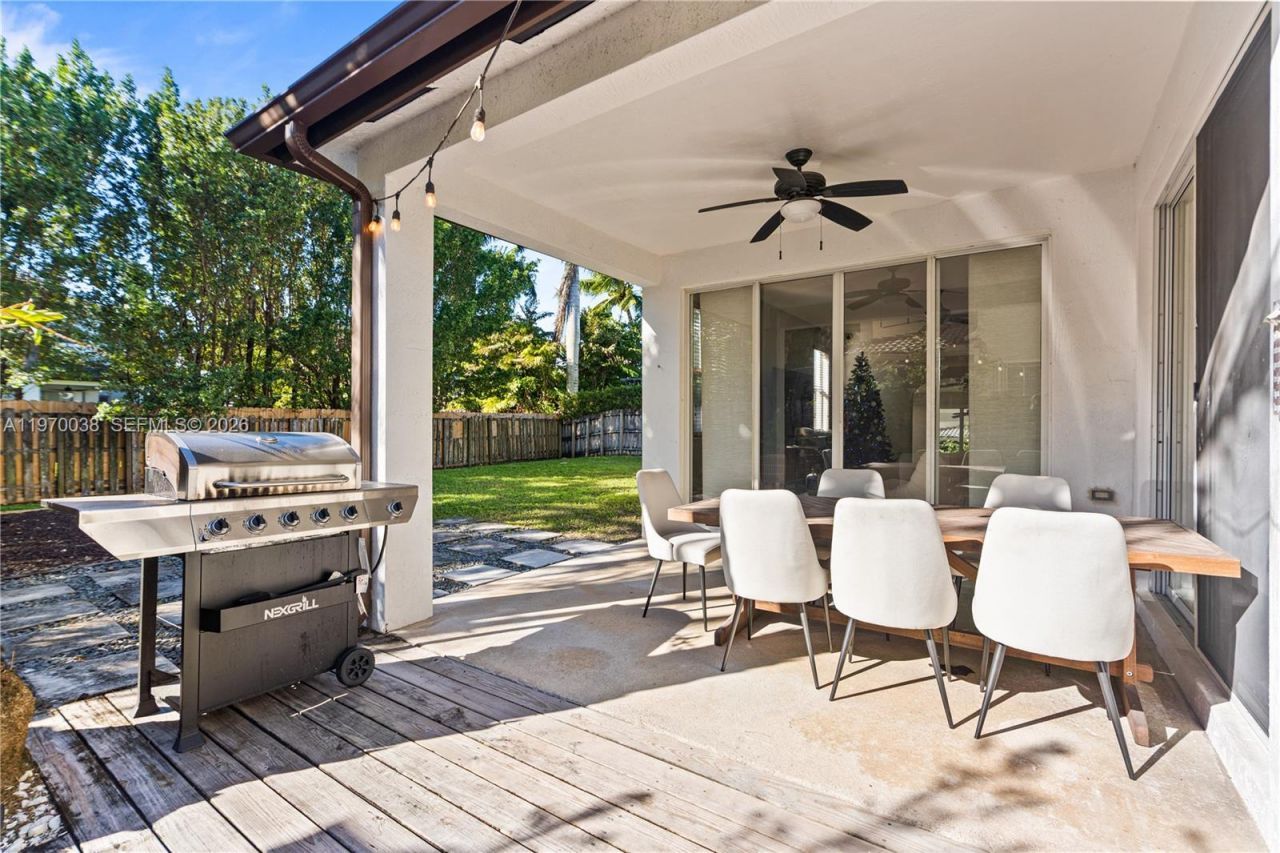 11558 NW 84th St, Doral, FL 33178 Photo