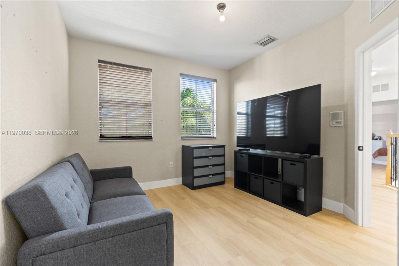 11558 NW 84th St, Doral, FL 33178 Photo