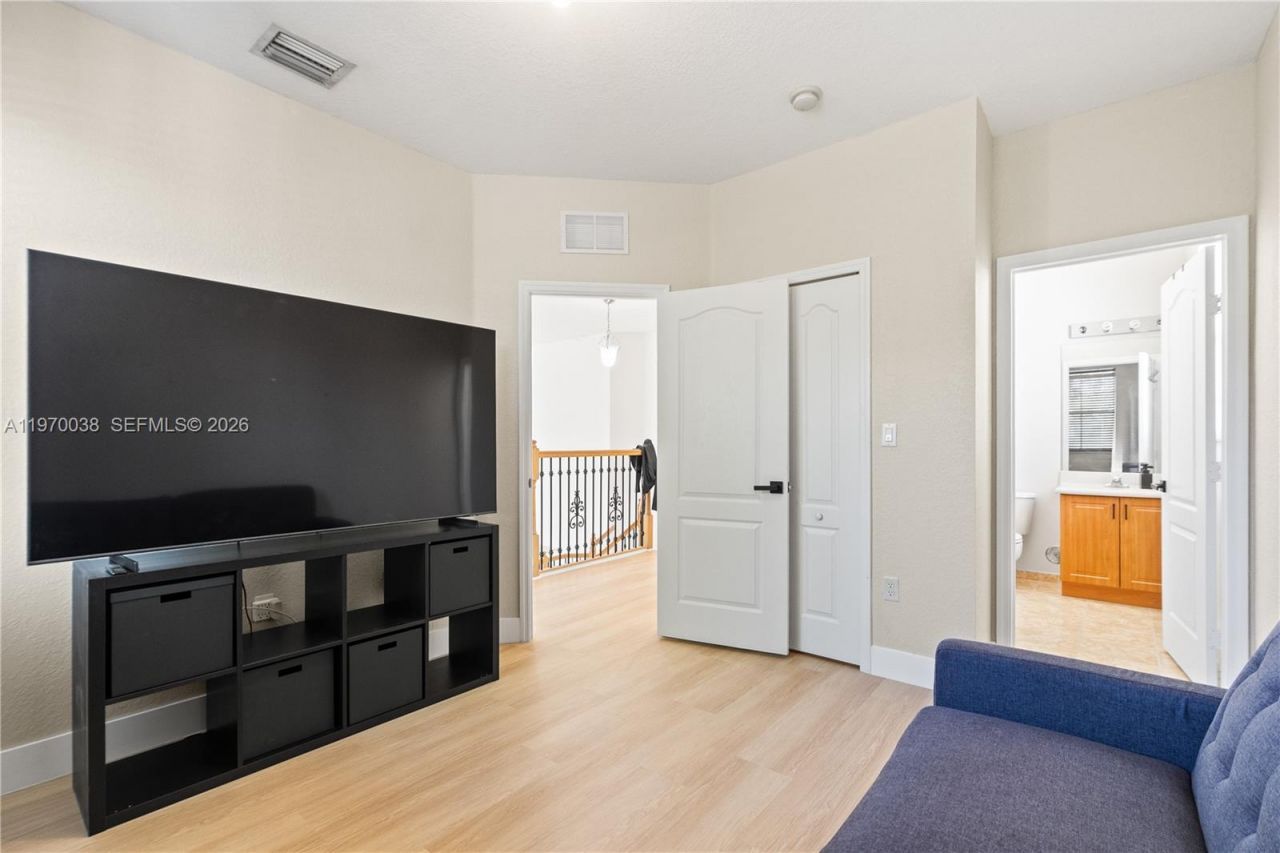 11558 NW 84th St, Doral, FL 33178 Photo