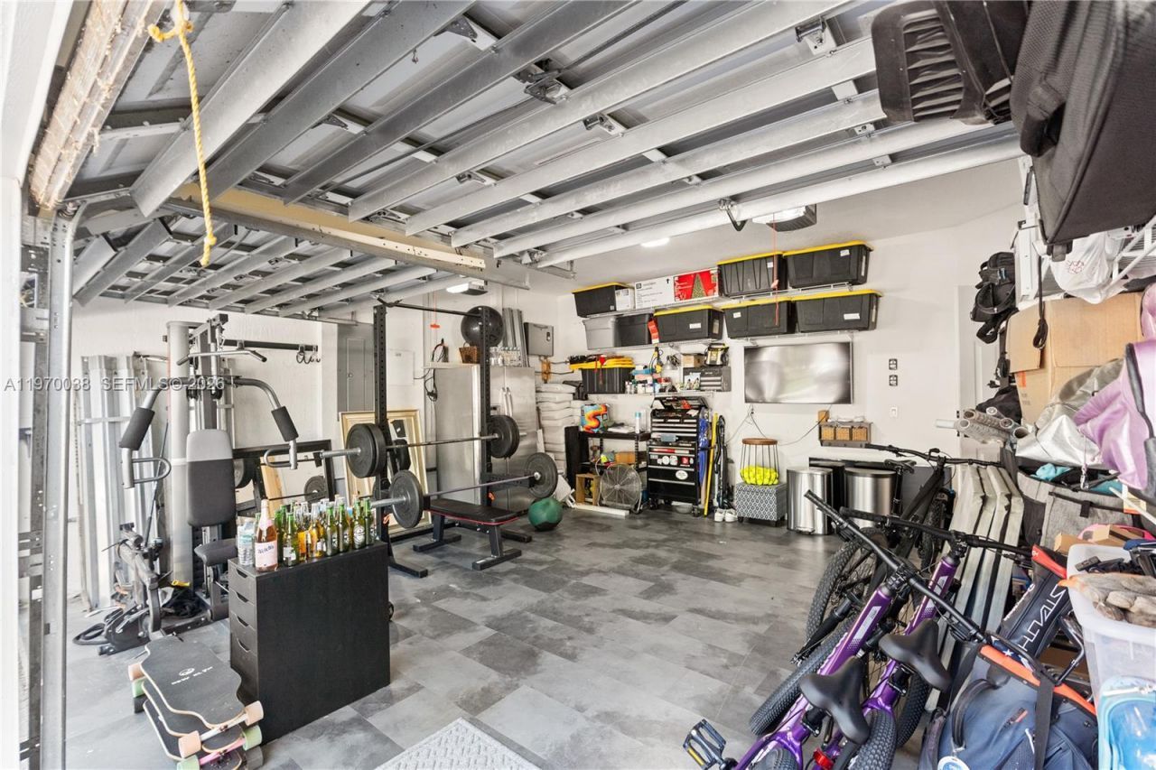 11558 NW 84th St, Doral, FL 33178 Photo