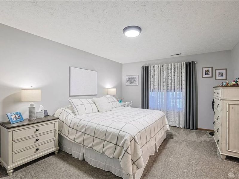 6745 Oakwood Lane, Huber Heights, OH 45424 Photo 19