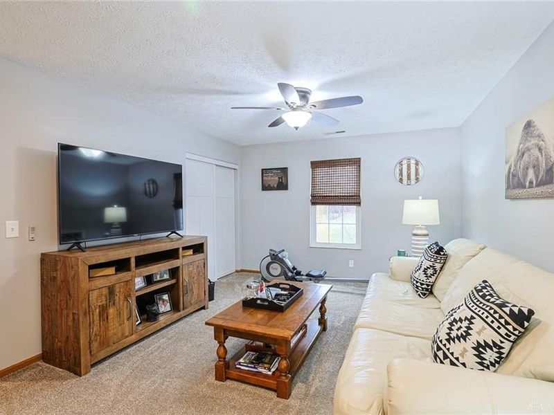 6745 Oakwood Lane, Huber Heights, OH 45424 Photo 27