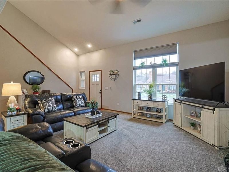 6745 Oakwood Lane, Huber Heights, OH 45424 Photo 8