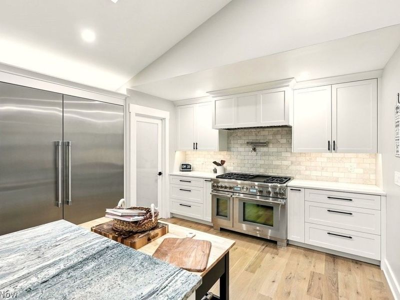 38080 Berkeley Avenue, Moreland Hills, OH 44022 Photo 11