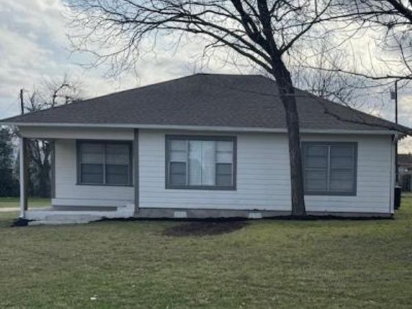 205 E Hoopes Ave, Pflugerville, TX 78660