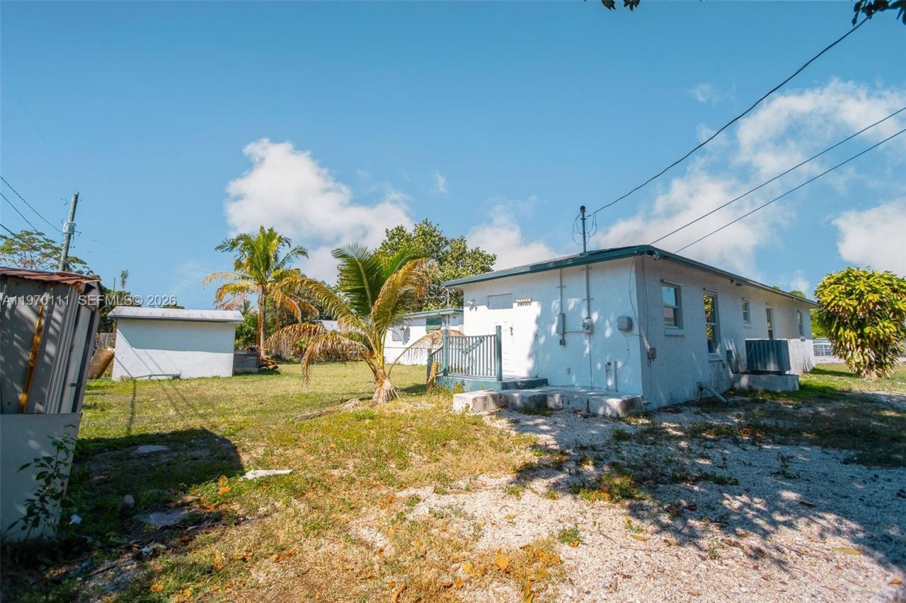 11740 SW 222nd St, Miami, FL 33170 Photo