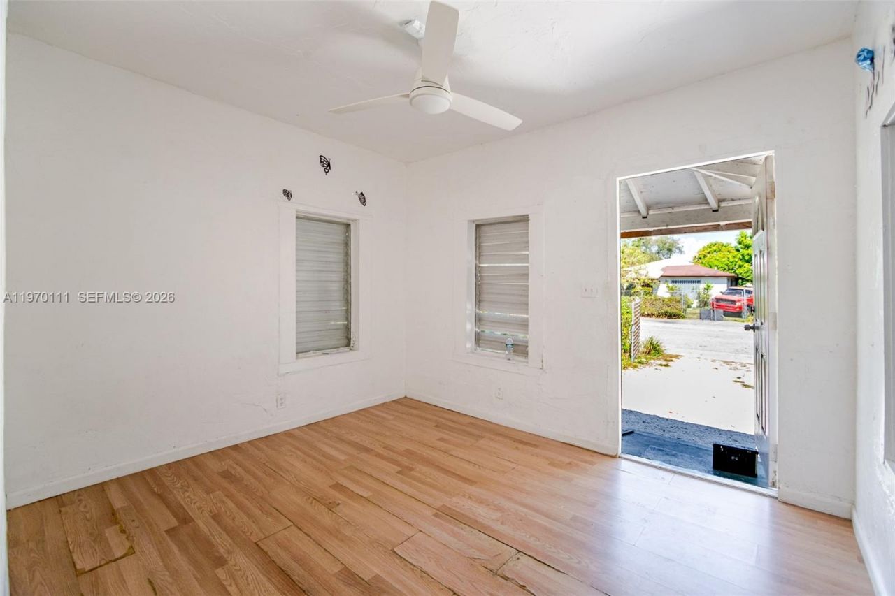 11740 SW 222nd St, Miami, FL 33170 Photo