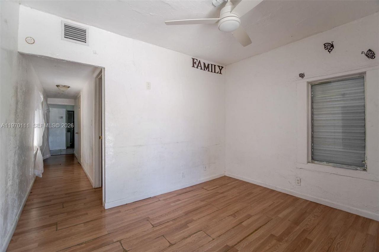 11740 SW 222nd St, Miami, FL 33170 Photo