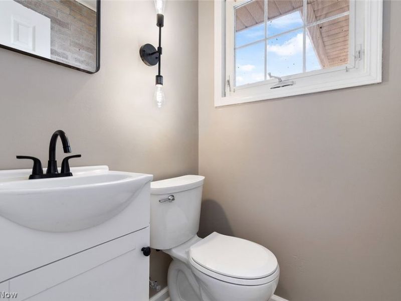 6281 Champion Avenue NW, Massillon, OH 44646 Photo 17