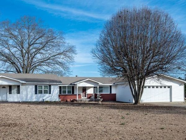 8237 Zuber Road, Benton, AR 72019