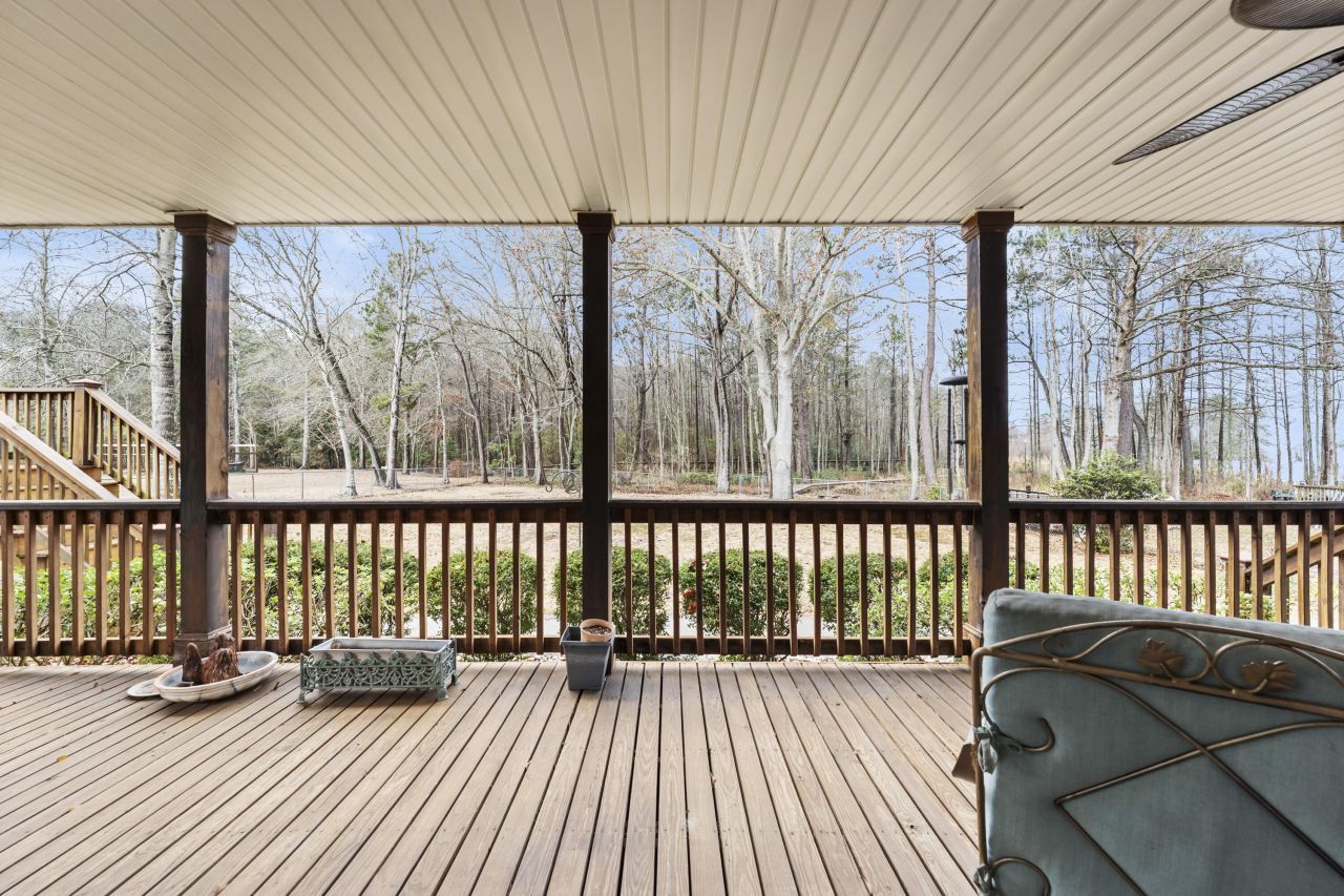 107 Jacks Lane Photo 11