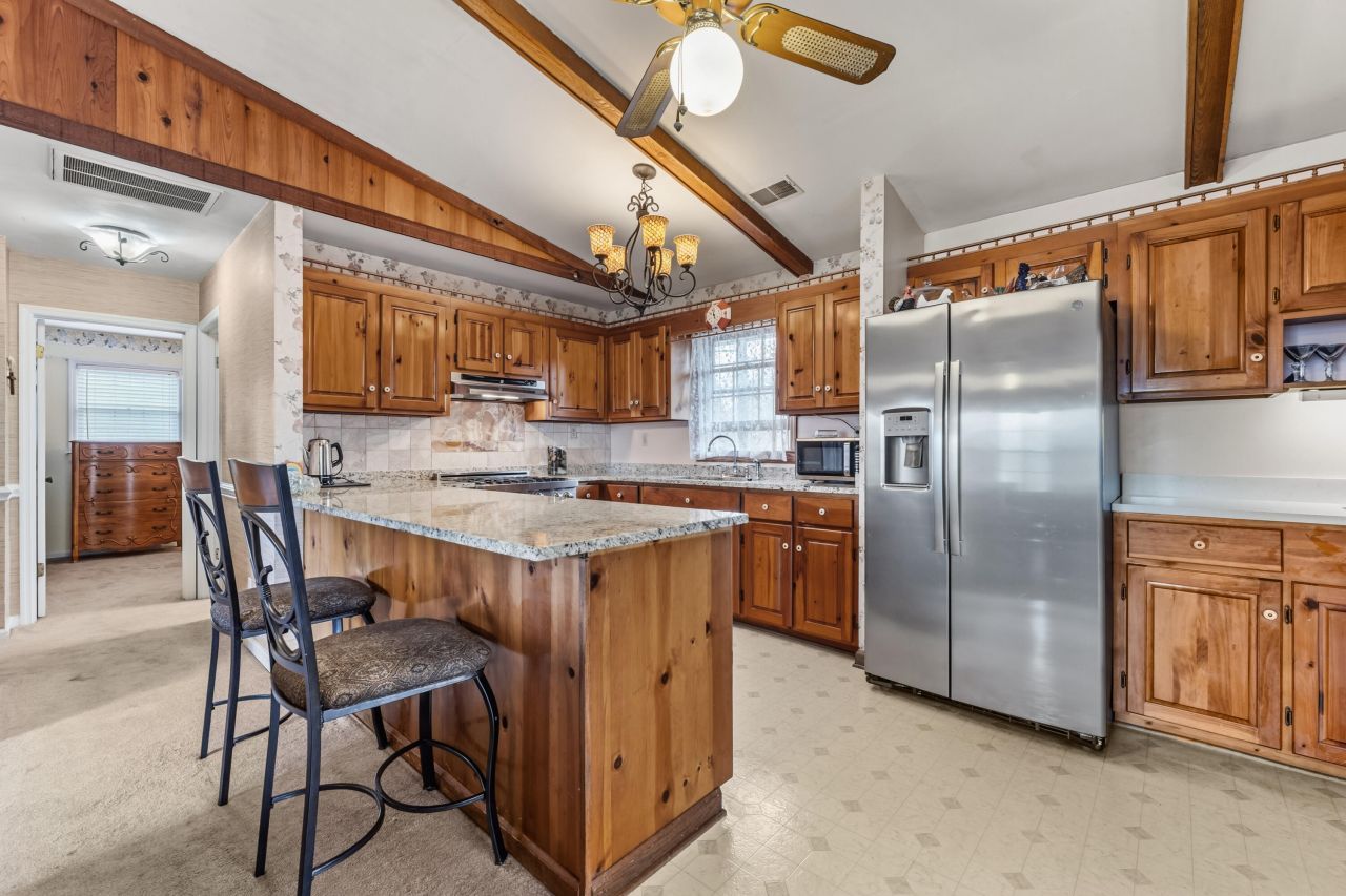 107 Jacks Lane Photo 5