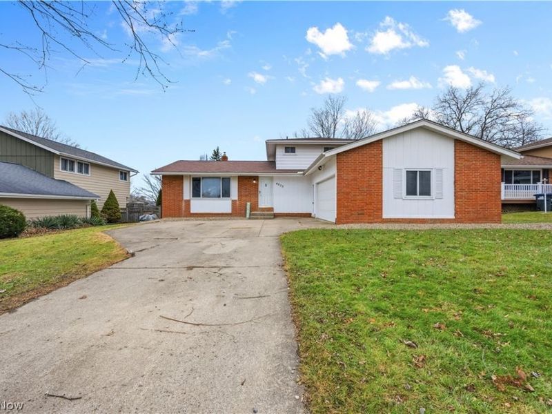 4633 Hickory Ridge Avenue, Brunswick, OH 44212 Photo 2