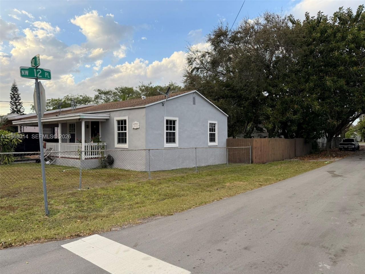 1249 NW 42nd St, Miami, FL 33142 Photo