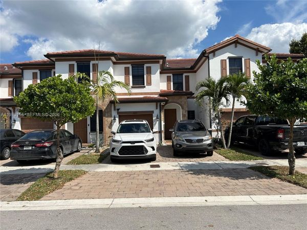 10371 W 33rd Ct , Hialeah, FL 33018