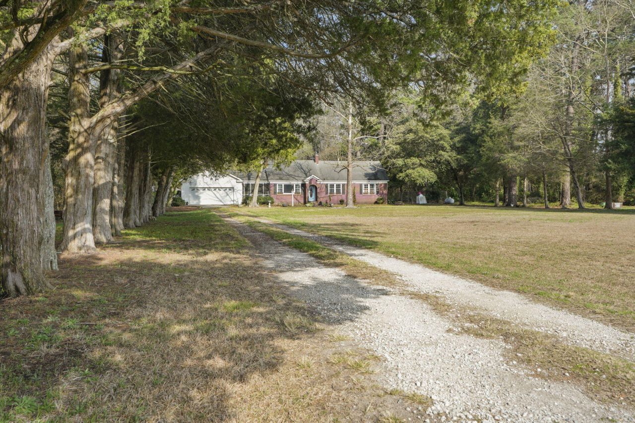 2407 Old State Road Photo 3