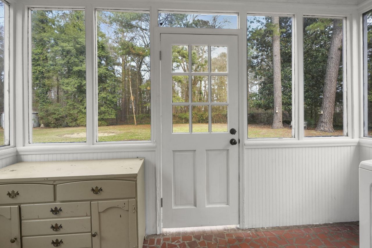 2407 Old State Road Photo 38