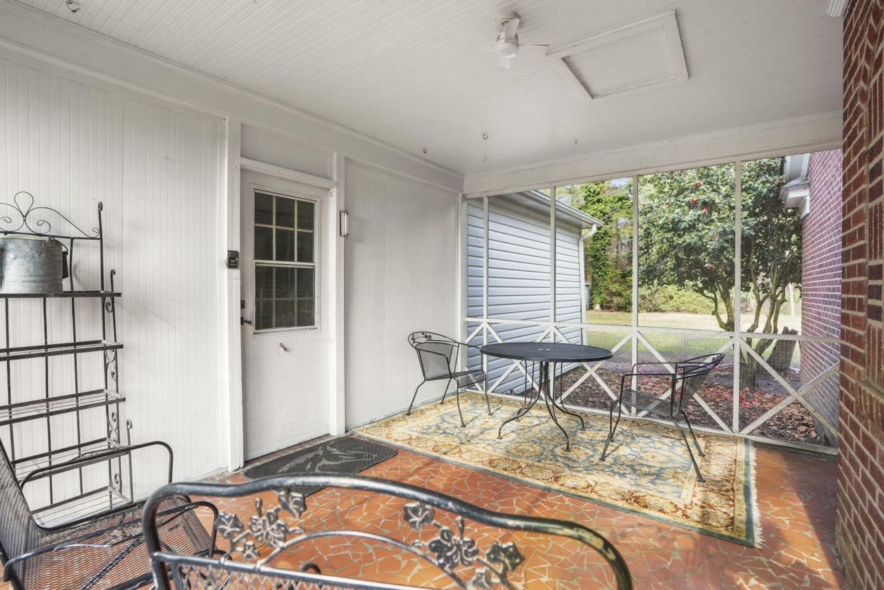 2407 Old State Road Photo 41