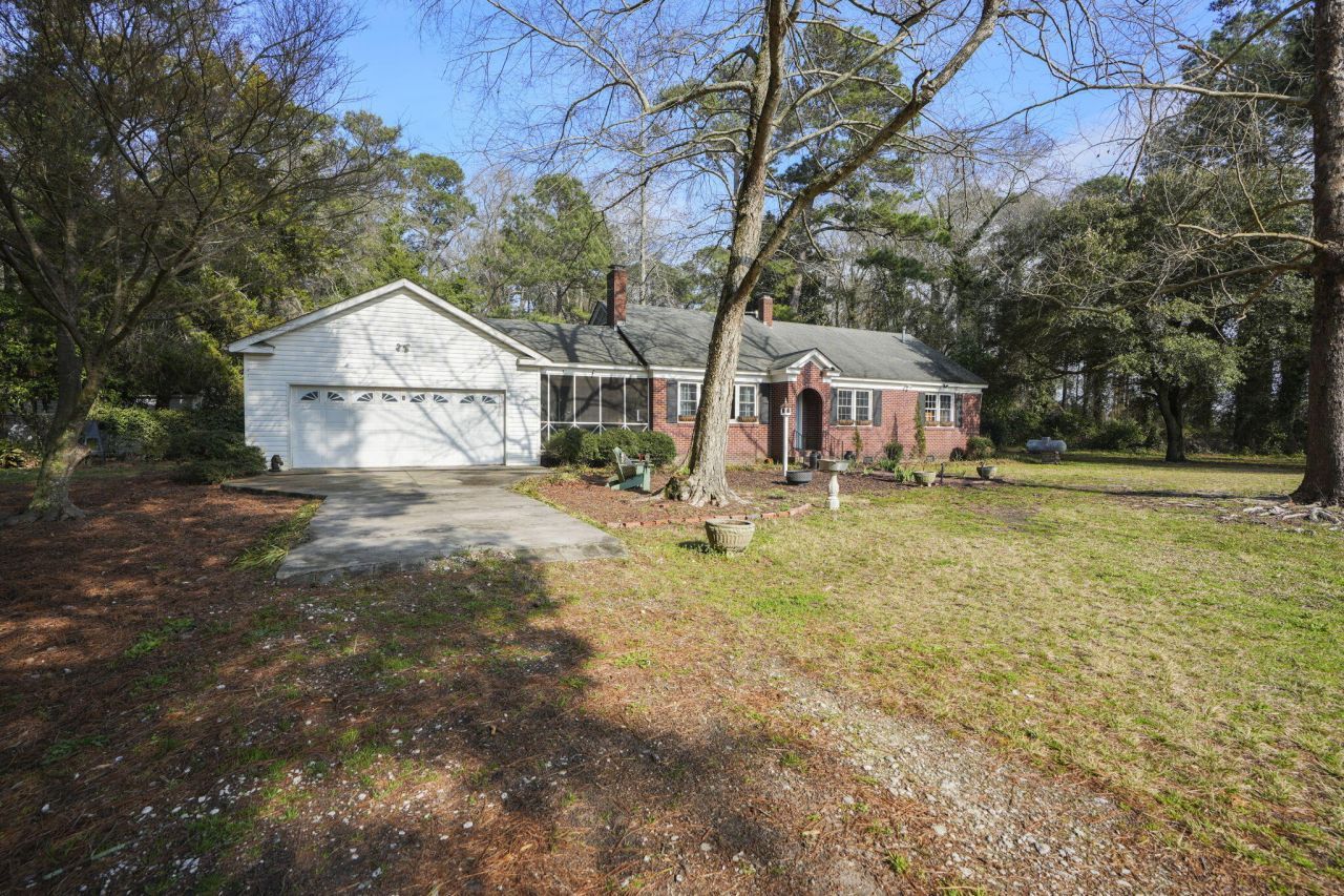 2407 Old State Road Photo 5