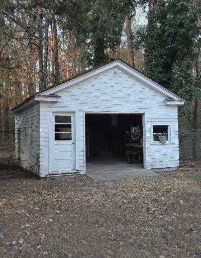 2407 Old State Road Photo 50