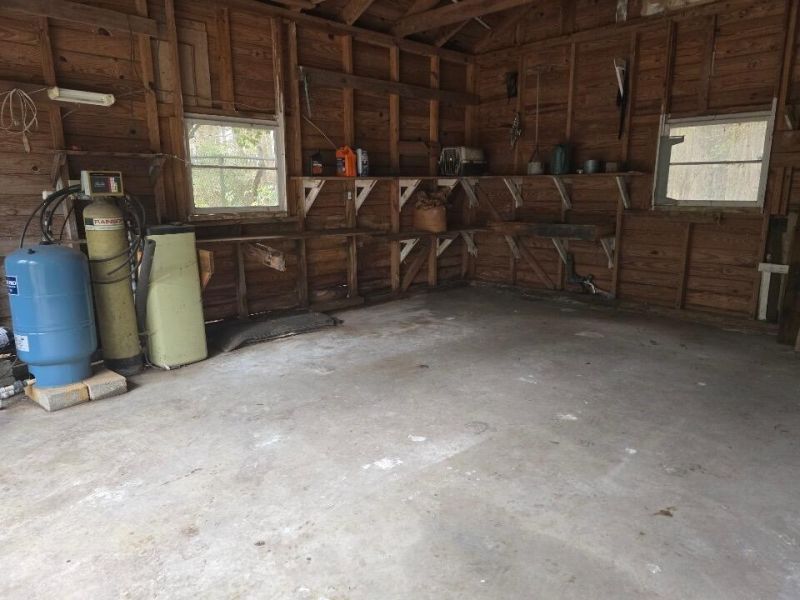 2407 Old State Road Photo 51