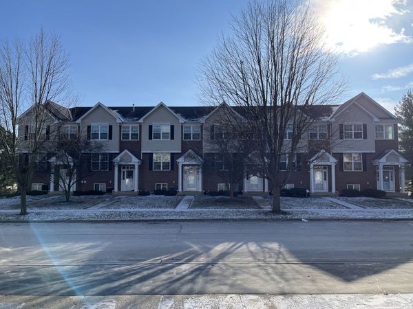 1353 W Alder Creek Drive, Unit 1353, Romeoville, IL 60446