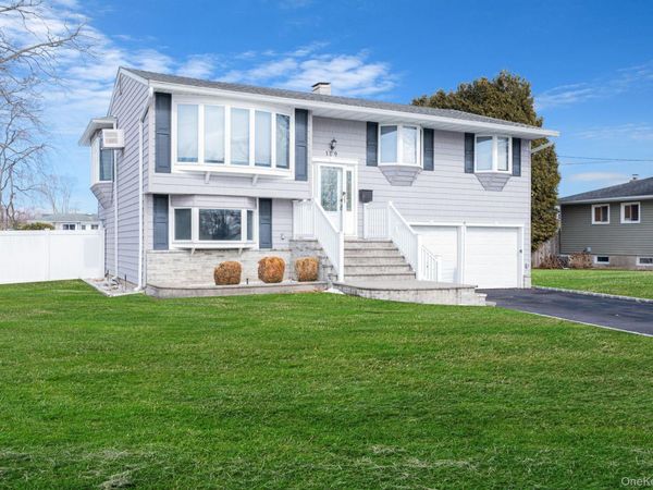 109 Utica Street, Bay Shore, NY 11706