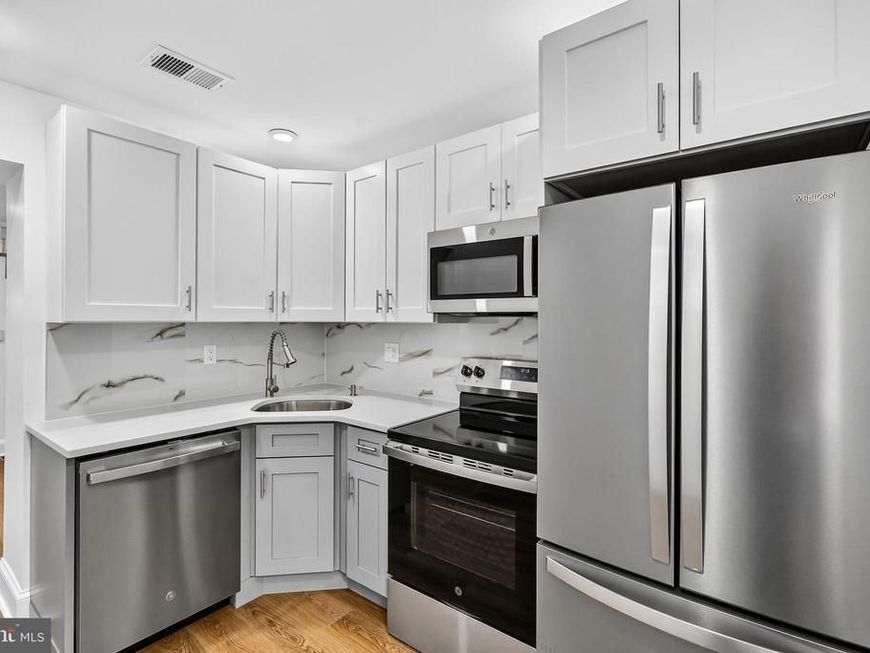 1821 E Oakdale Street, Philadelphia, PA 19125 Main Photo