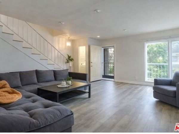 7000 S La Cienega Boulevard, Unit 28, Inglewood, CA 90302