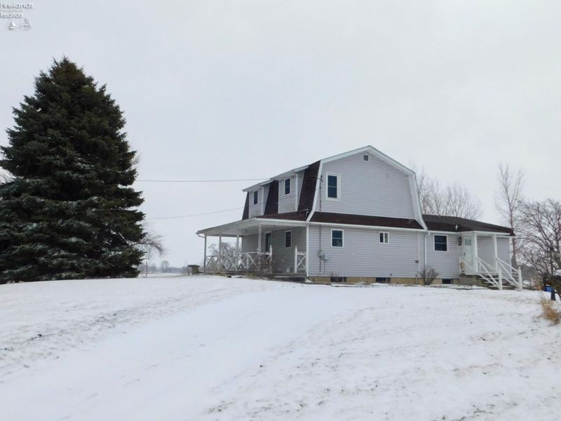 1727 McPherson Highway, Clyde, OH 43410 Photo 3