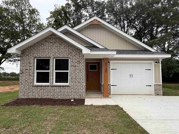 5130 Blackmon Dr, Jay, FL 32565