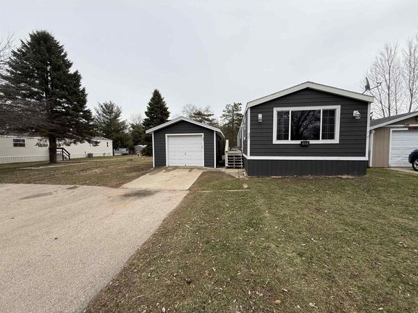 N2639 County Road Z Road, Unit B68, Dousman, WI 53118