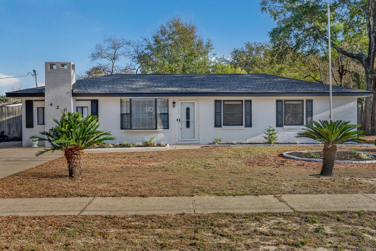 420 Paradise Road, Niceville, FL 32578 Main Photo