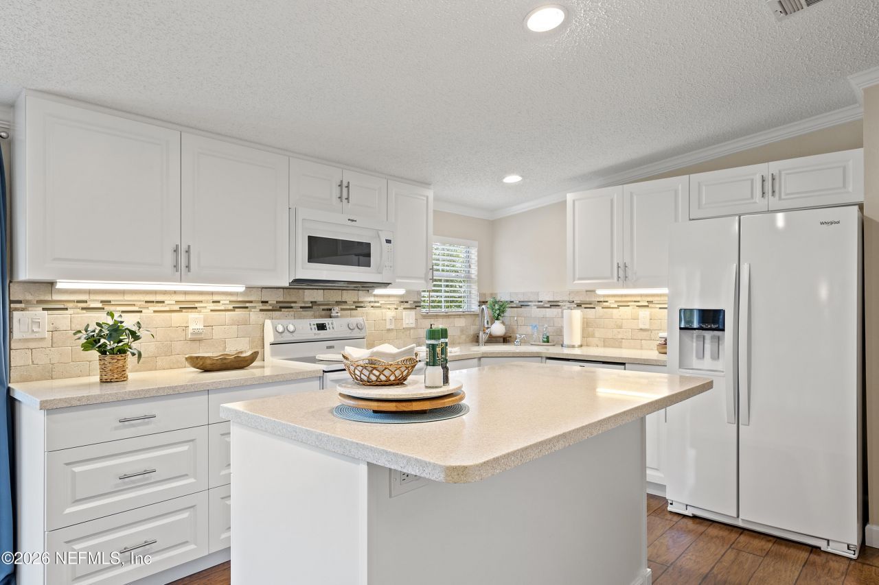 9972 SW County Road 240, Lake City, FL 32024 Photo