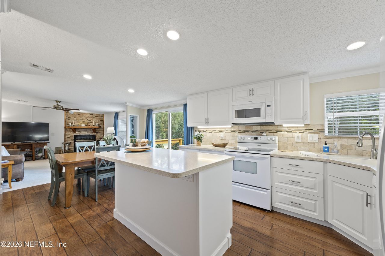 9972 SW County Road 240, Lake City, FL 32024 Photo