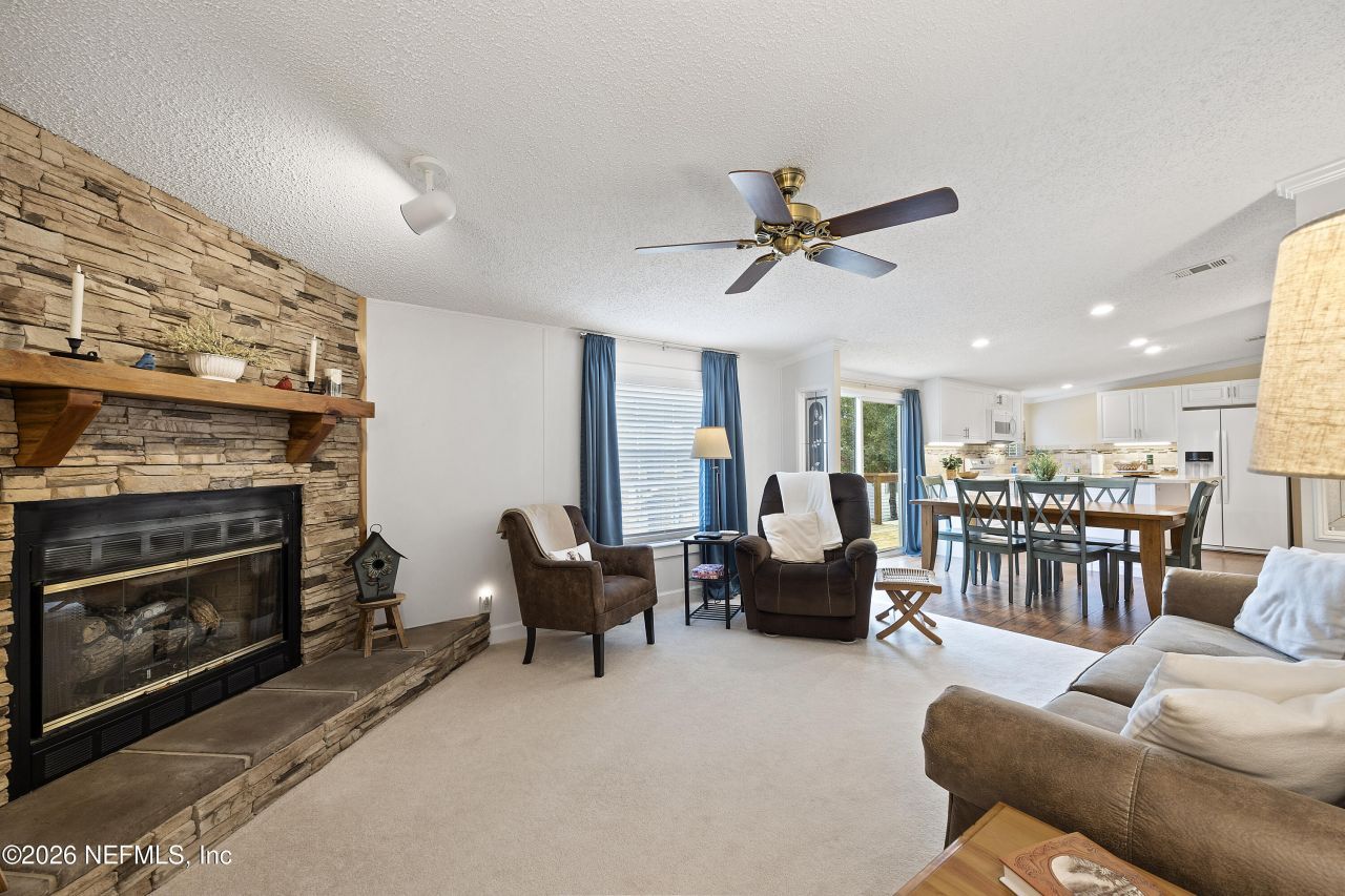 9972 SW County Road 240, Lake City, FL 32024 Photo