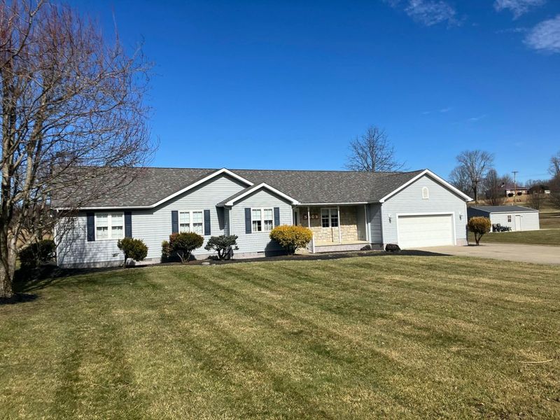 10535 S Poplar Drive, Glouster, OH 45732 Photo 4