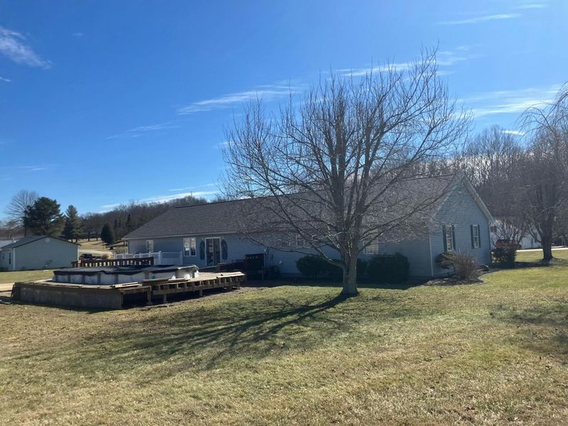 10535 S Poplar Drive, Glouster, OH 45732 Photo 9