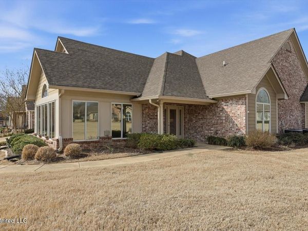 1020 Sweetwater Cove, Pearl, MS 39208