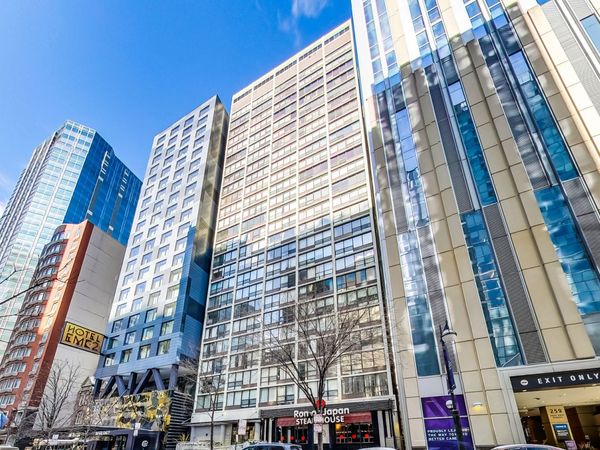 Unit 2305, Chicago, IL 60611