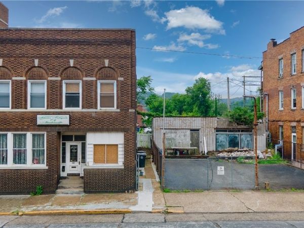 406 Adams Street, Steubenville, OH 43952